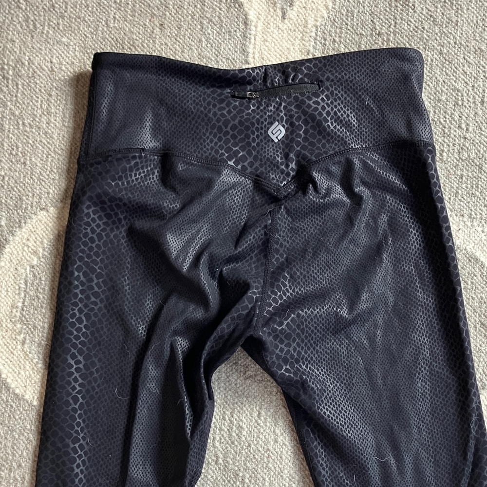 SET 3 piece Black Snake Print Leggings - Picture 5 of 16